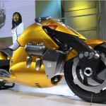 yellow suzuki bikes picture