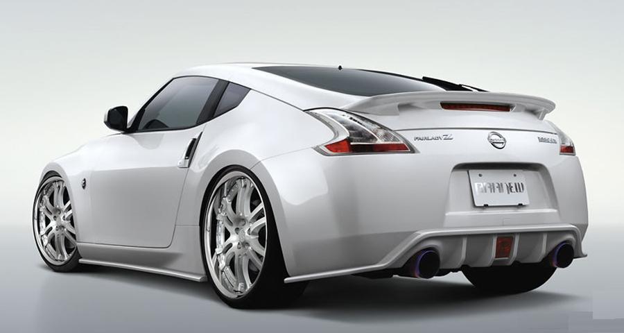 white nissan fairlady picture