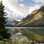 mountain lake in spring wallpaper