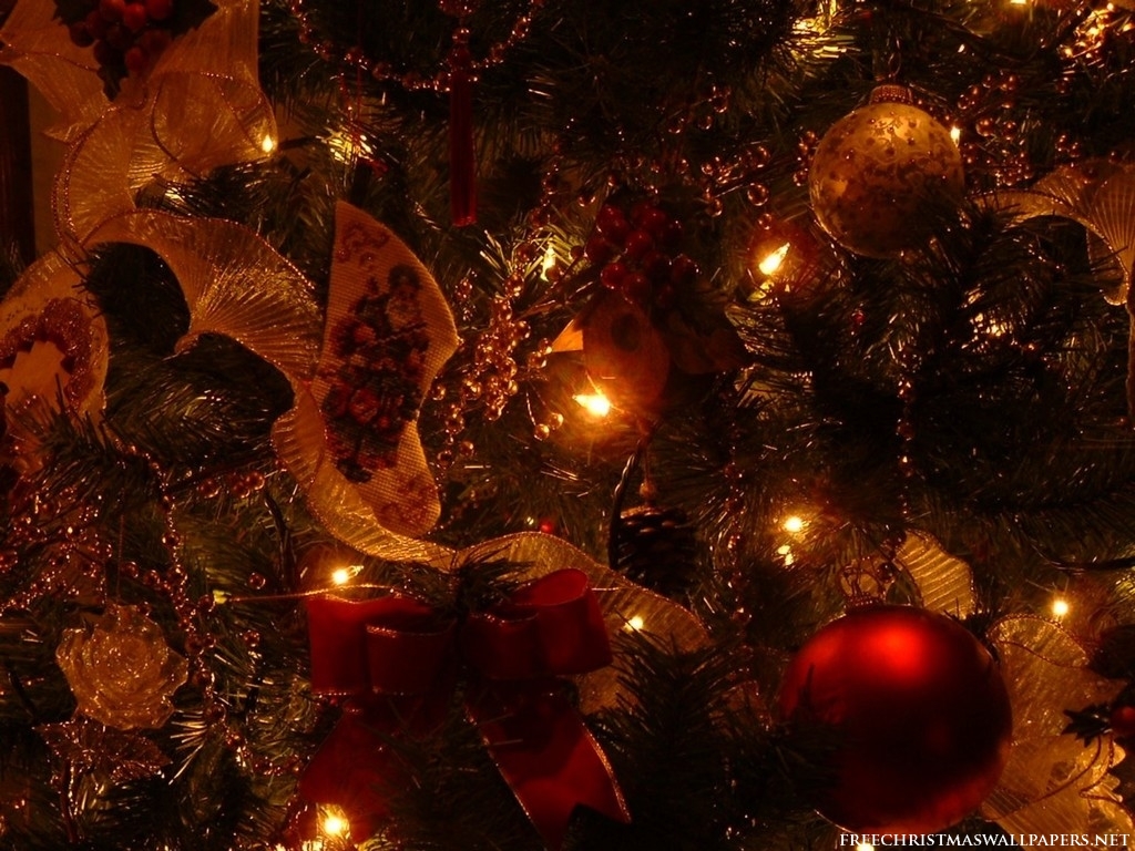 golden pictures of christmas ornaments