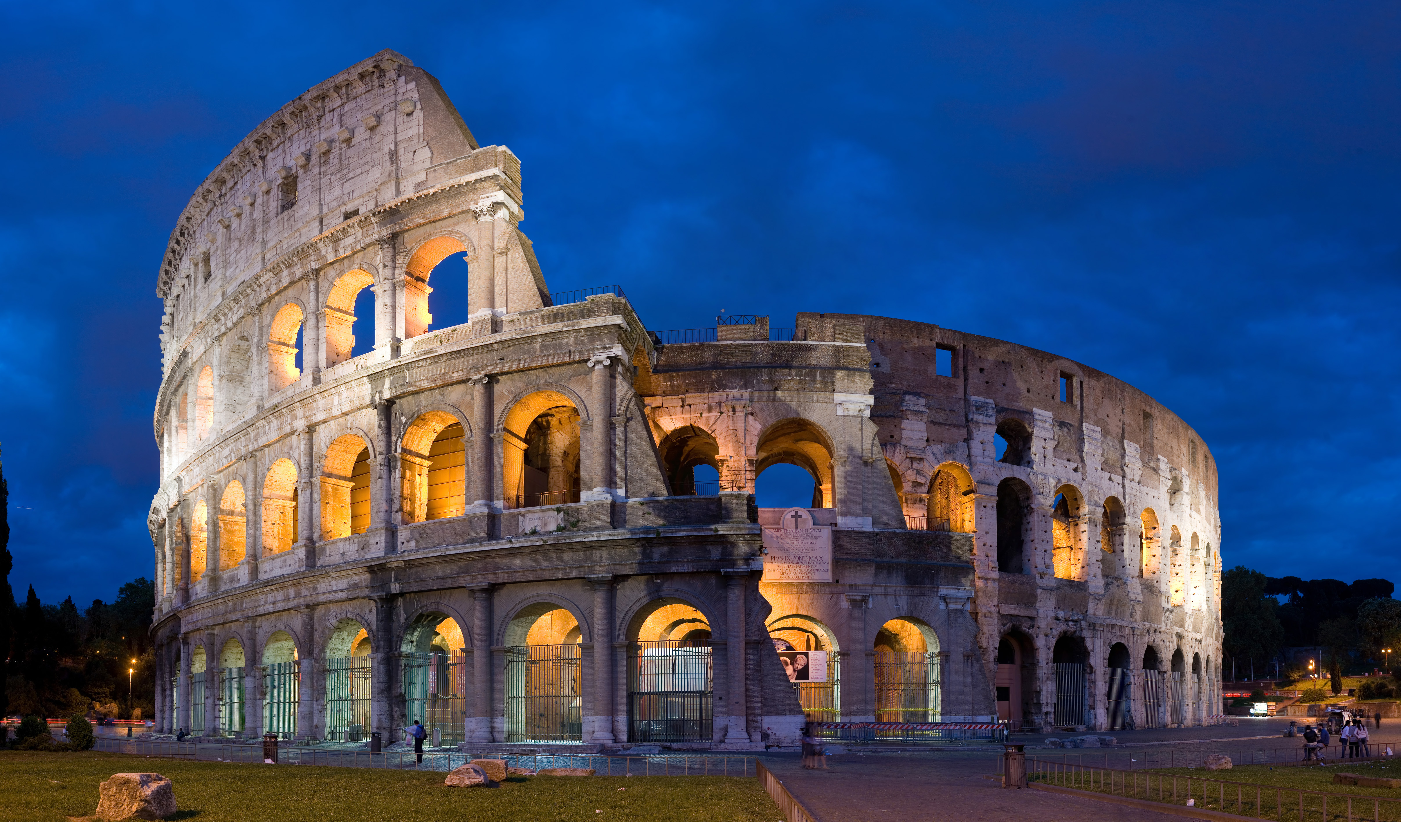 top colosseum In rome image