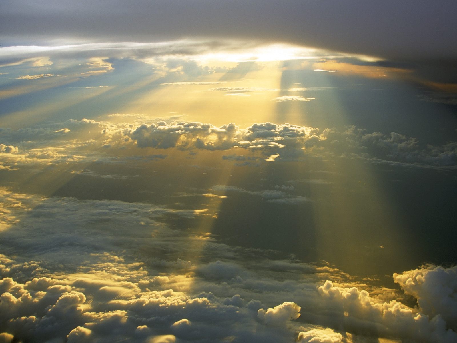 clouds golden rays picture pc