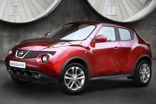 red nissan juke picture