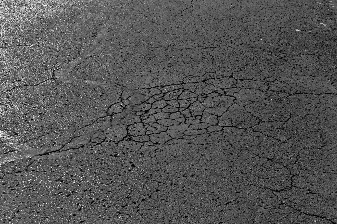cracking asphalt pictures image