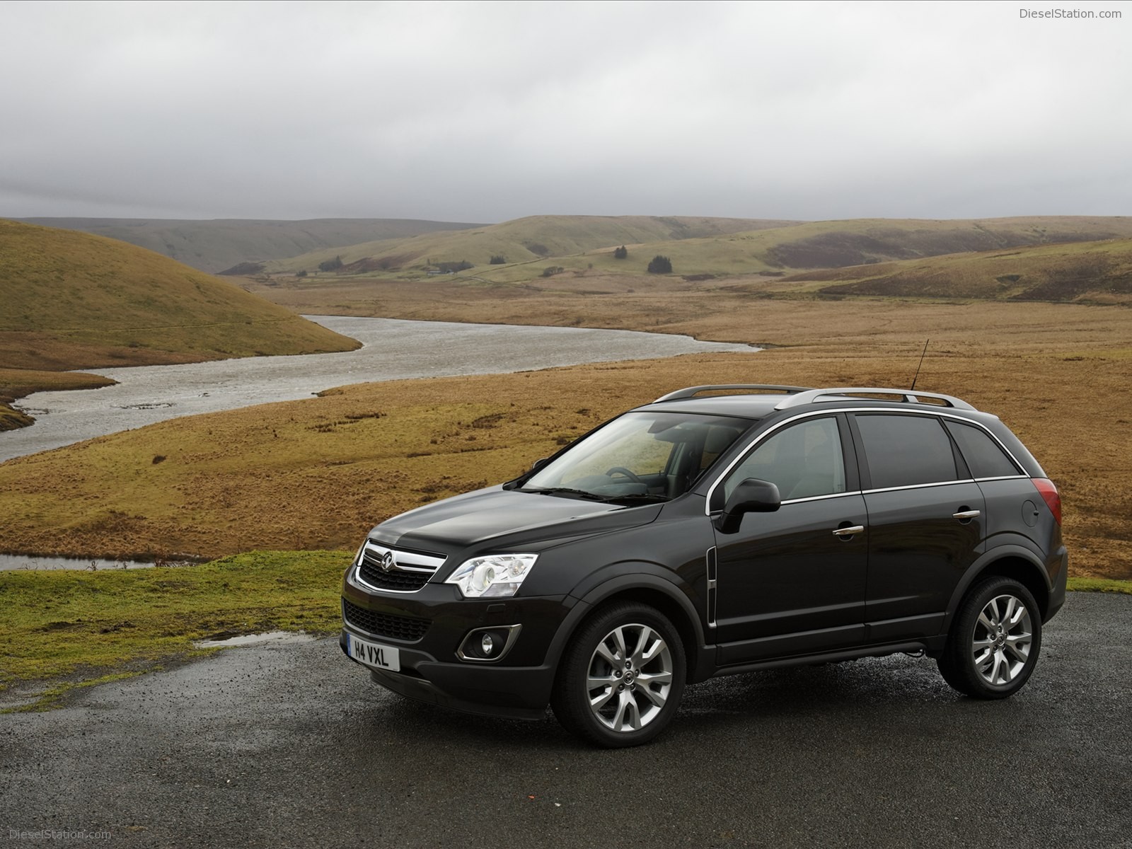 black vauxhall antara wallpapers photo