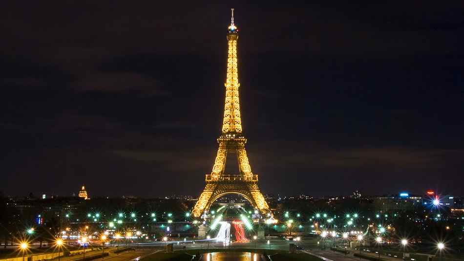 stunning eiffel tower pictures