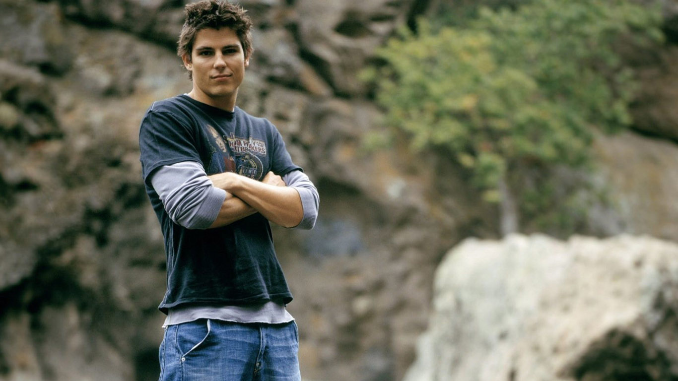 looking nice sean faris wallpapers