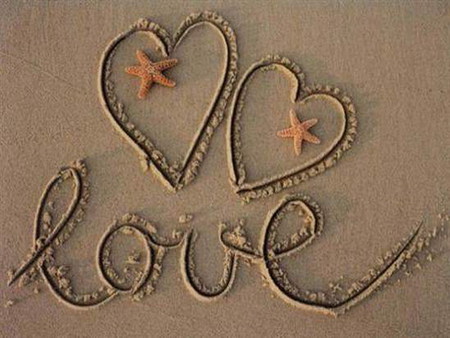 full hd love heart on sand