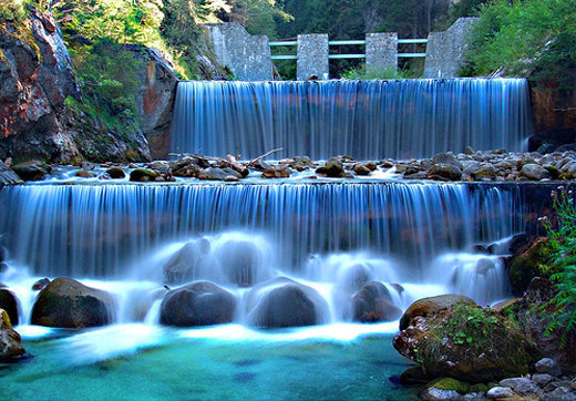 stunning waterfall image