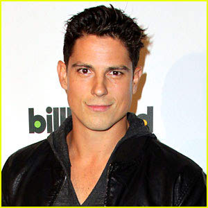 great sean faris wallpaper