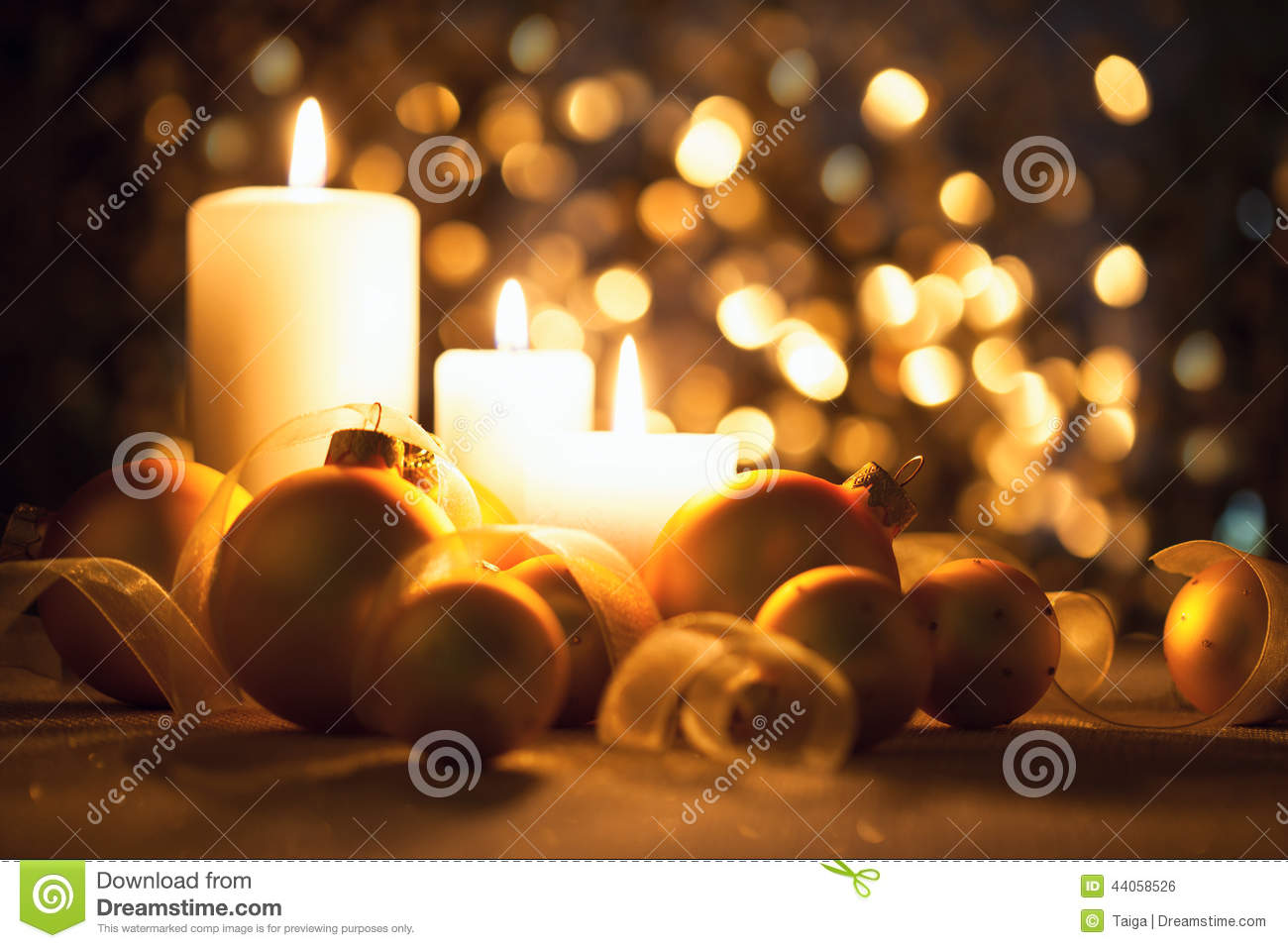 warm night christmas decoratoins image