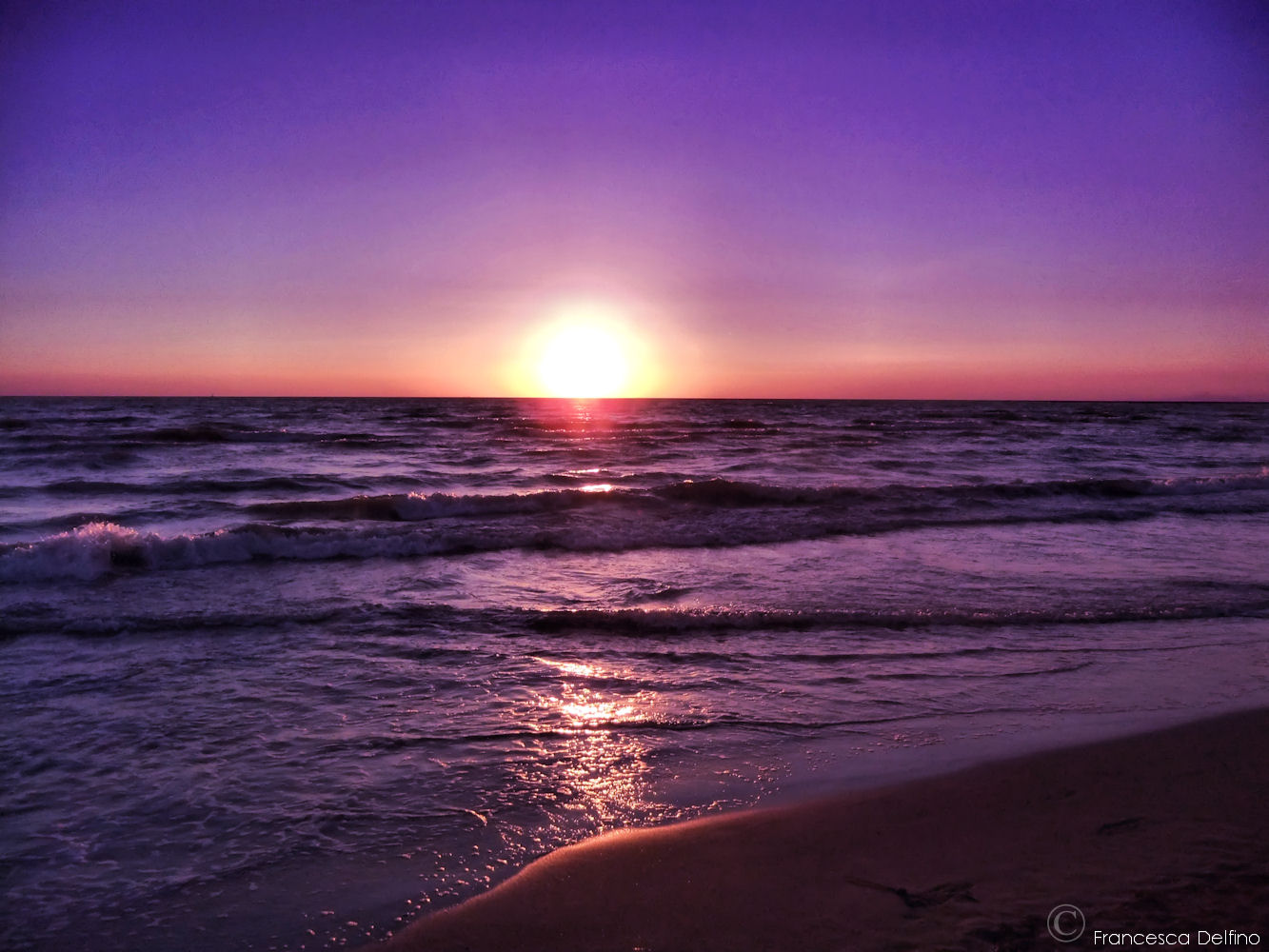 purple sea with sky image