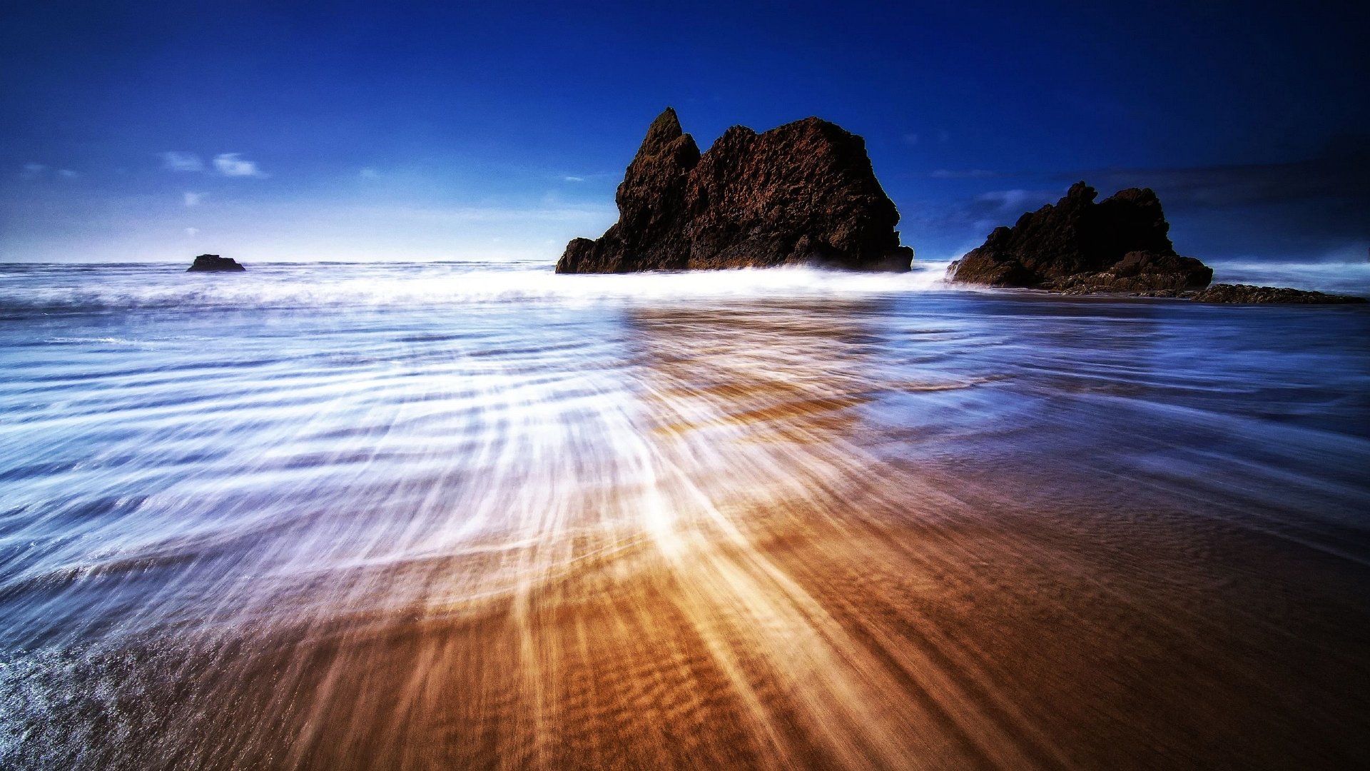 sea at sundown image