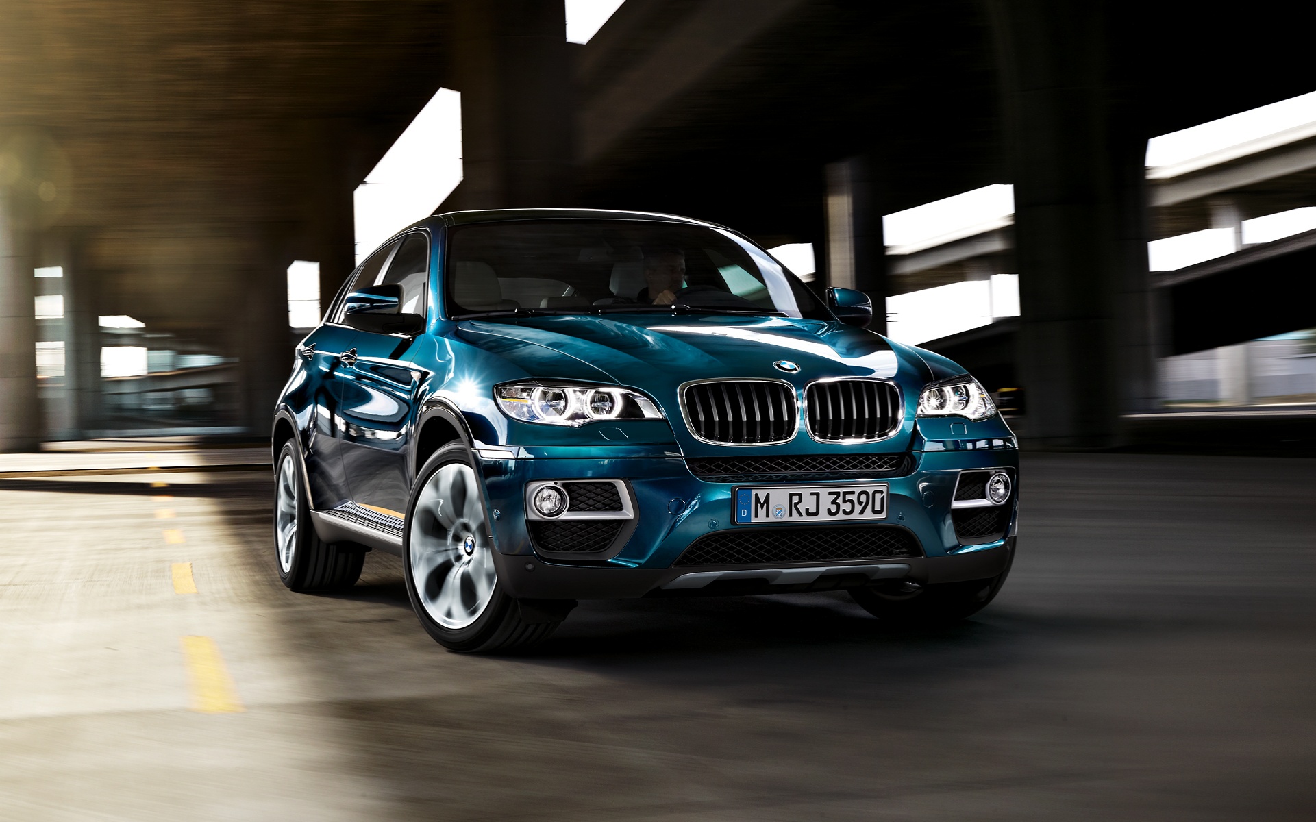 blue car BMW X6 image