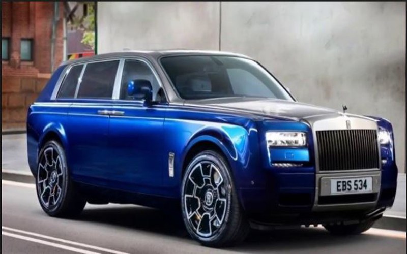 stunning Rolls-Royce Cullinan Images