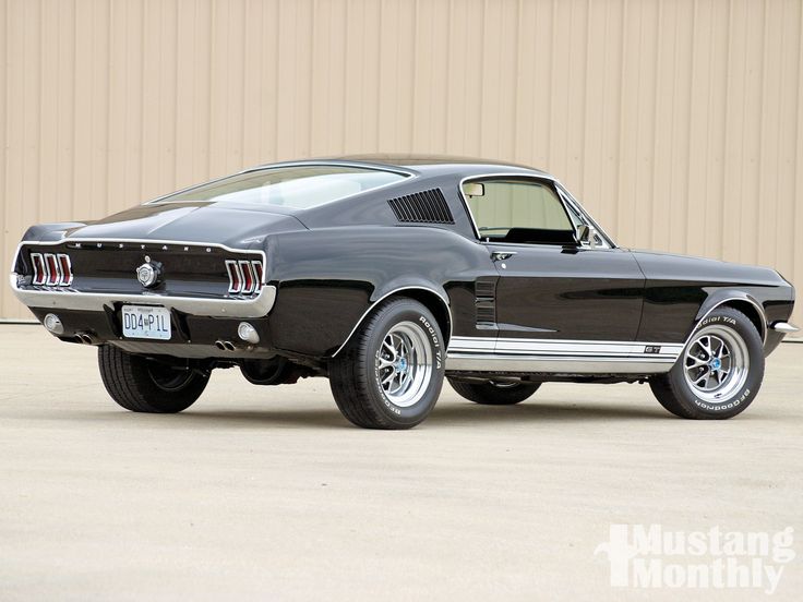 old car Ford Mustang GT Fastback