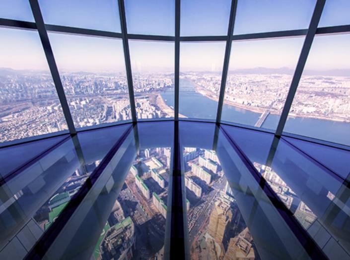 floral Lotte World Tower