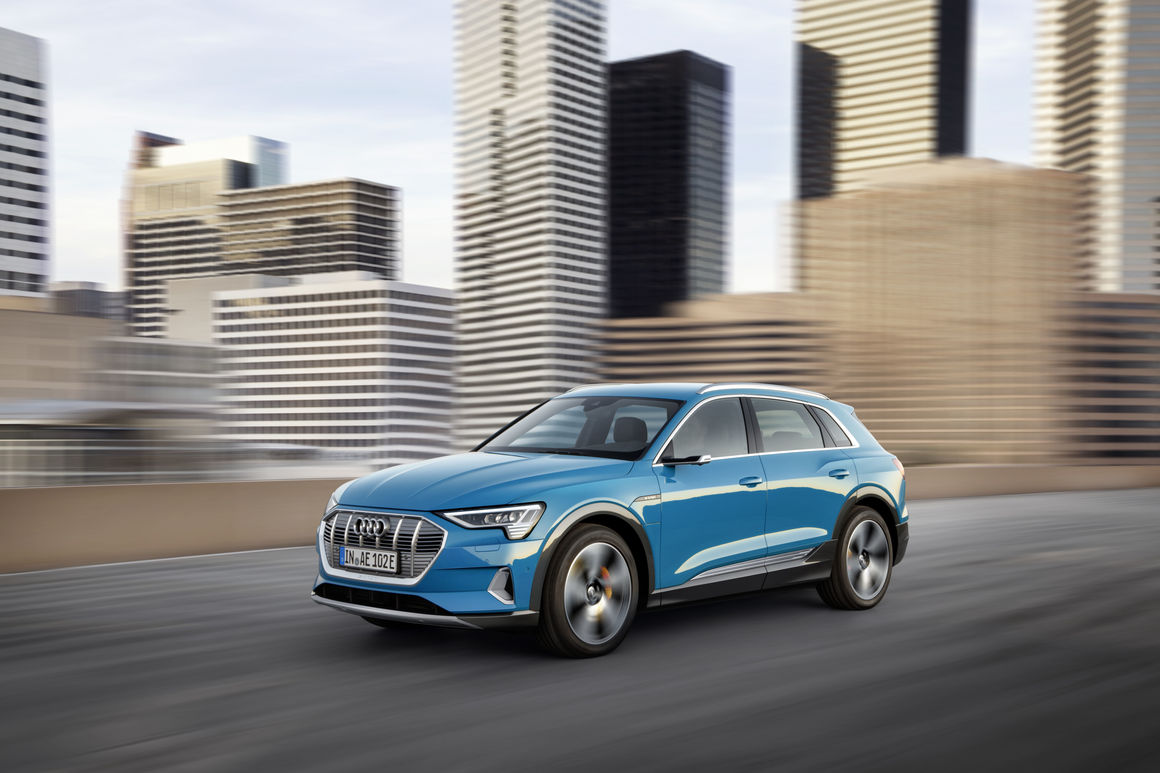 blue car Audi Q4 e-tron Wallpaper