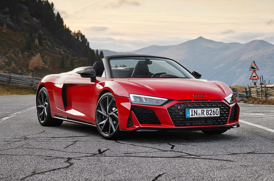 red car Audi R8 V10 RWD Spyder