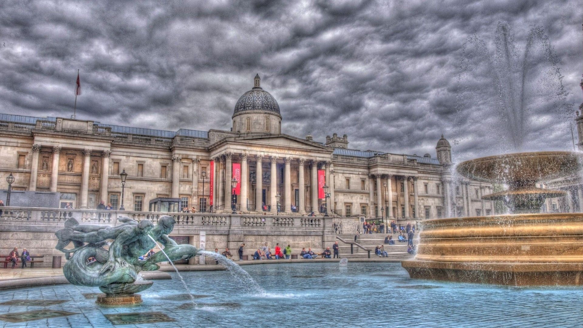 cloudy weather Trafalgar Square Wallpaper