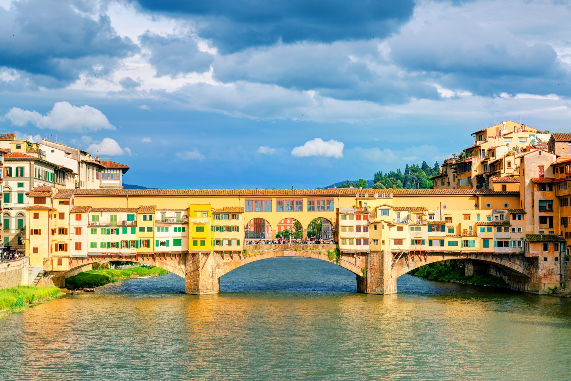 stunning Ponte Vecchio Arch Bridge