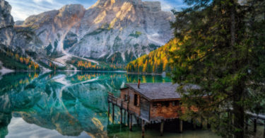 awesome natural Pragser Wildsee Wallpaper