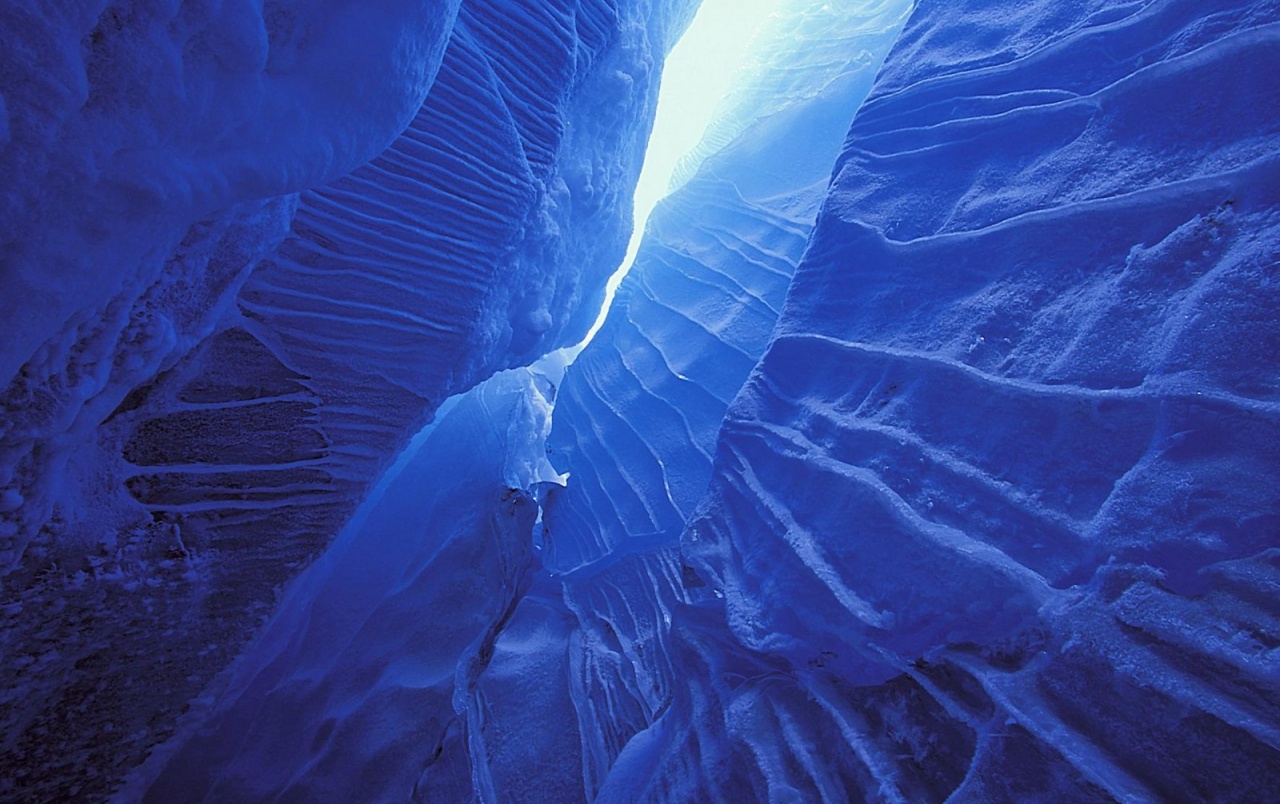 so nice natural Ice Cave Wallpapers