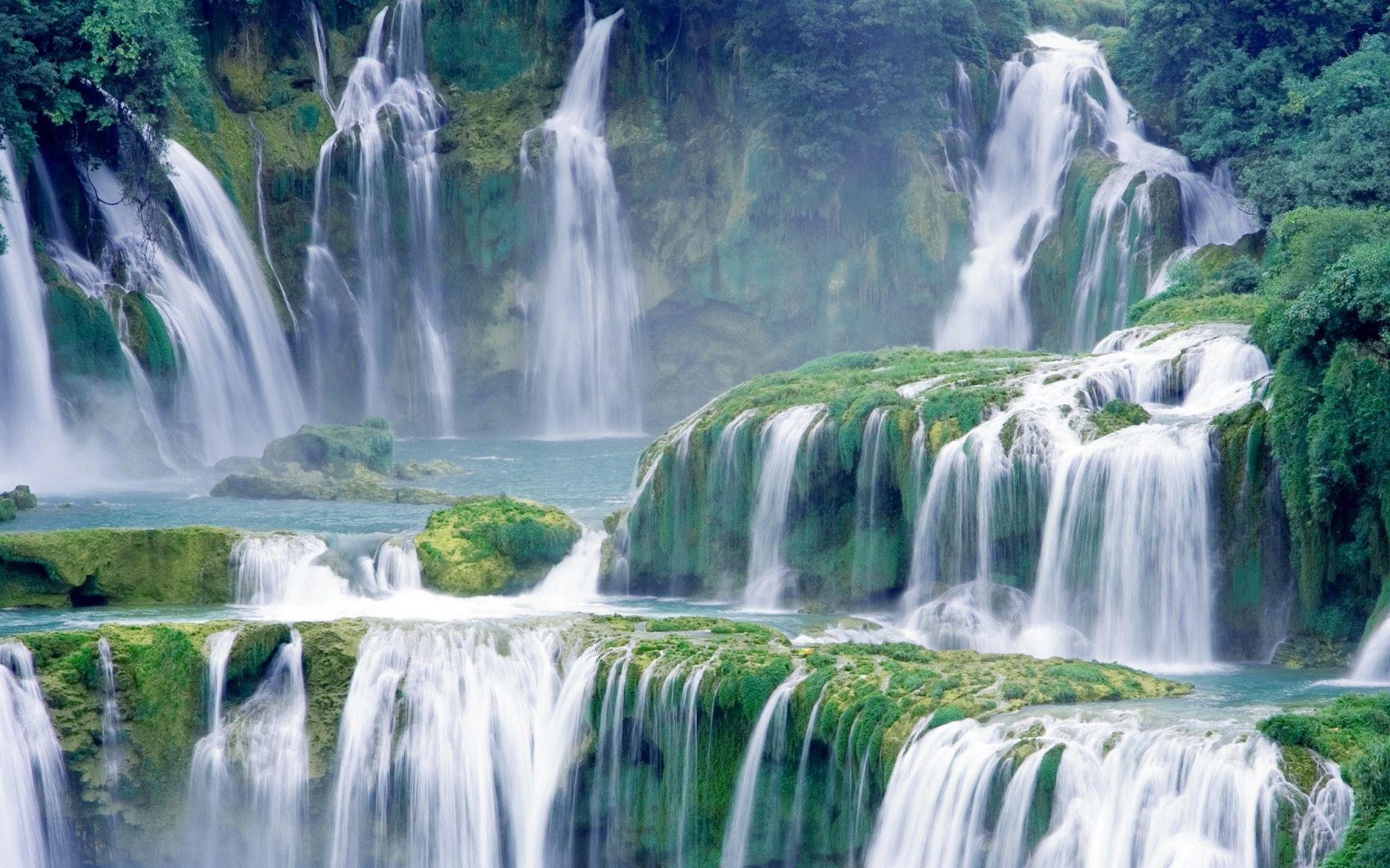 natural Waterfall Wallpaper