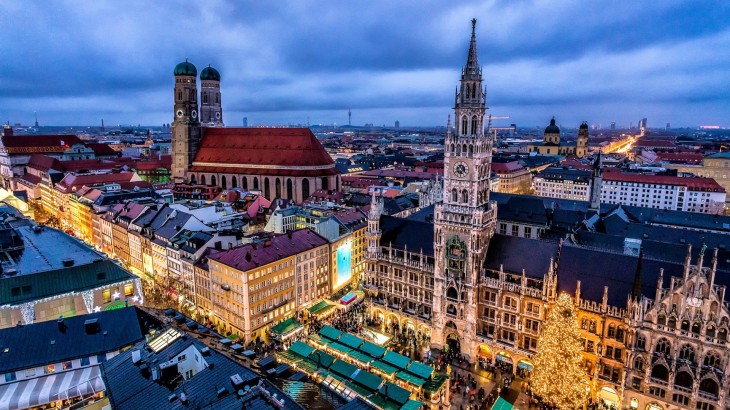 stunning view Munich Wallpaper