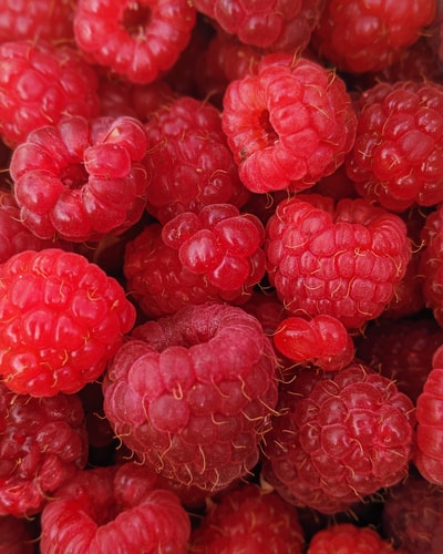awesome natural Raspberries Wallpaper