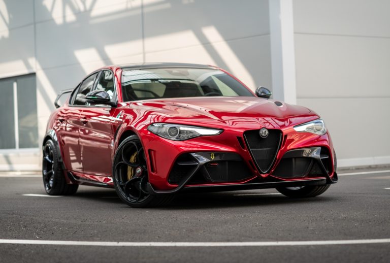 full top Alfa Romeo Giulia GTAm