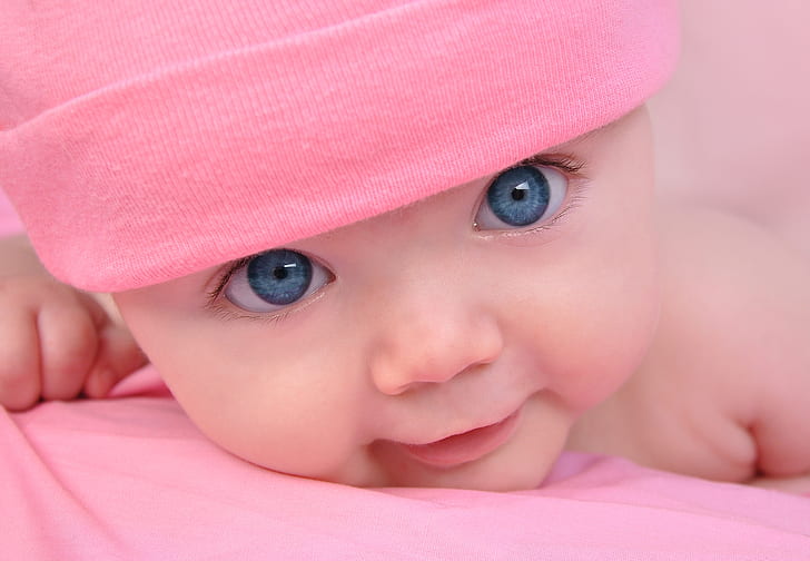 lovely Happy Baby Wallpaper