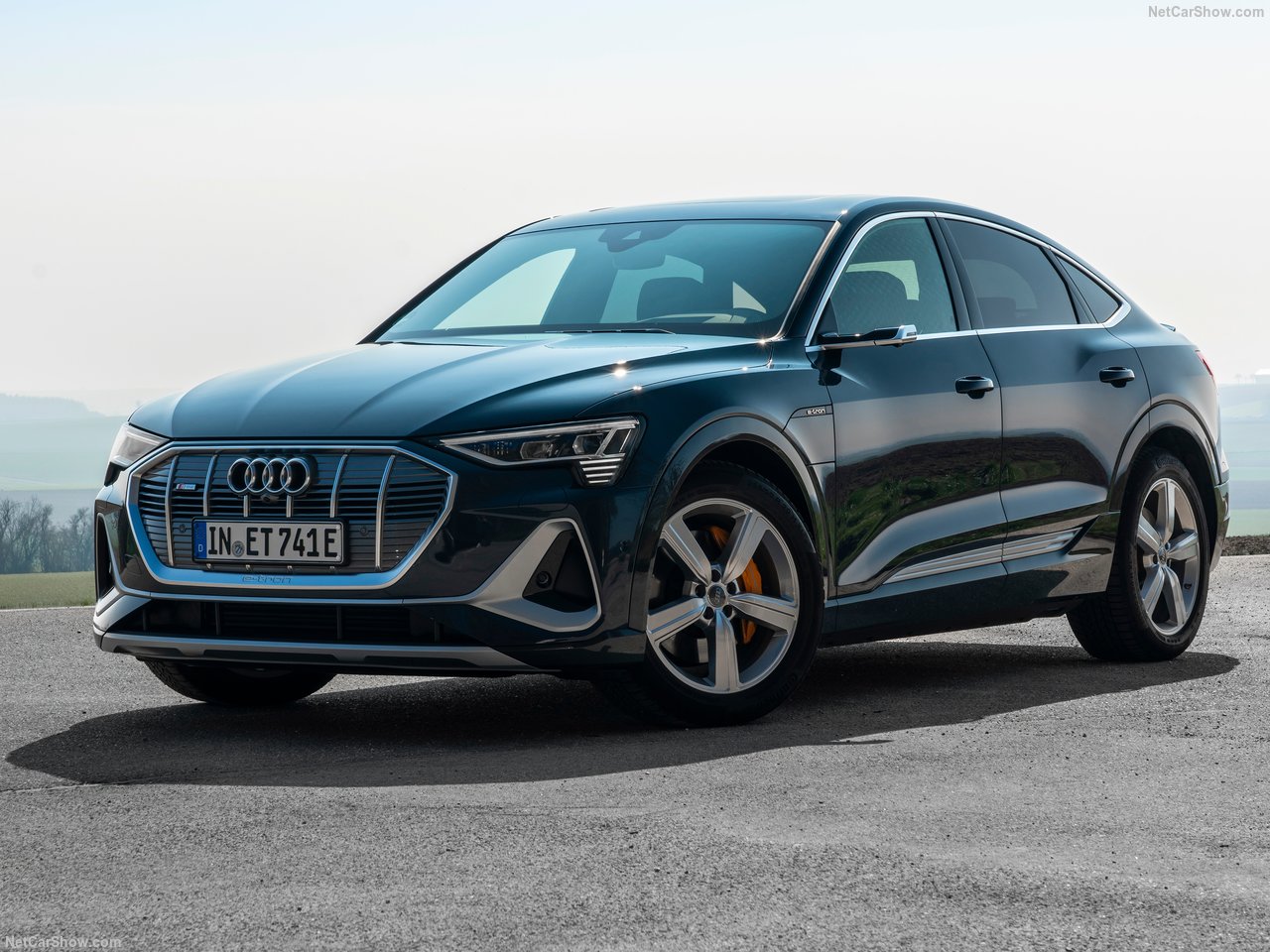 2021 model Audi e-tron Sportback image