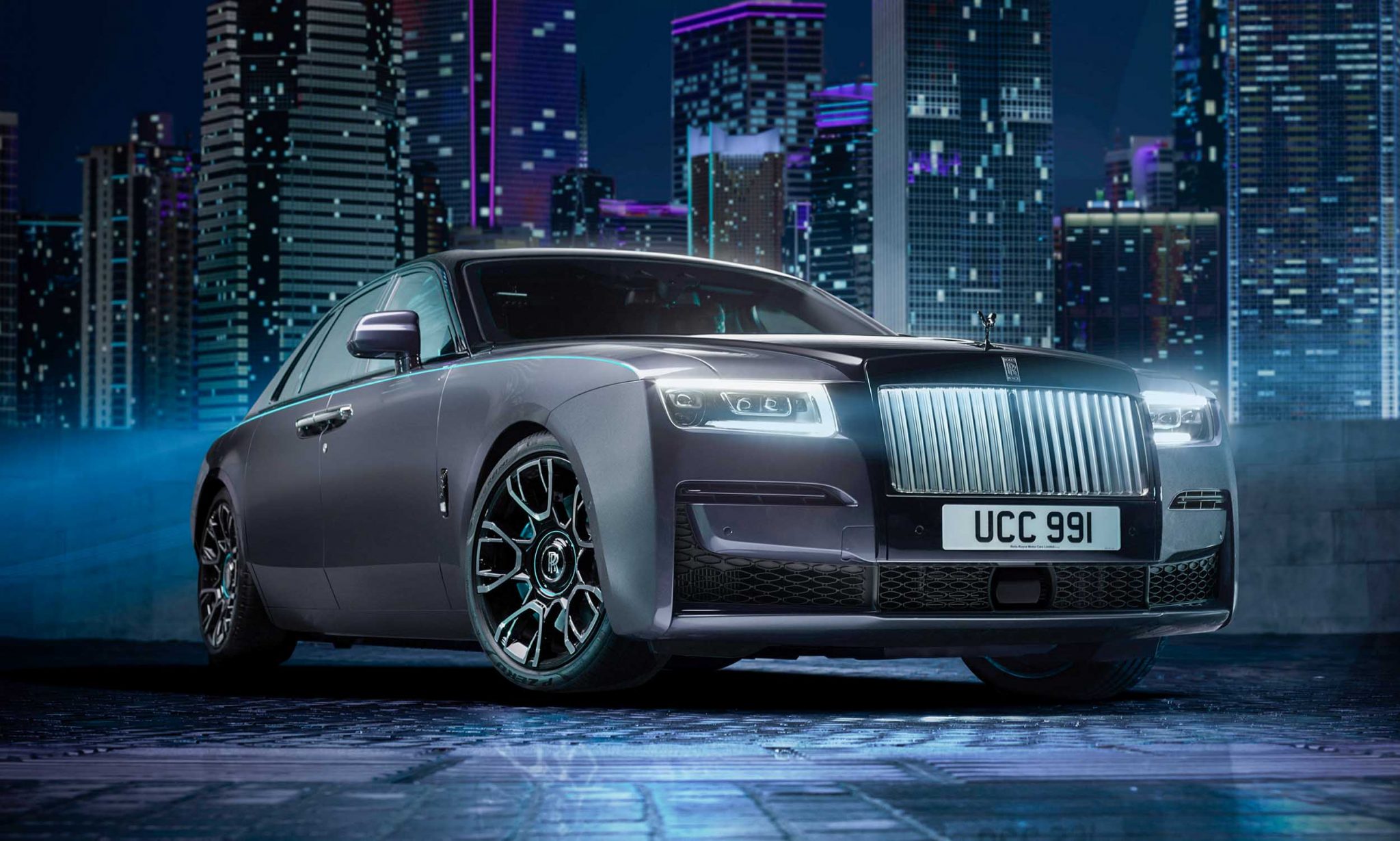 awesome Rolls-Royce Black Badge Ghost
