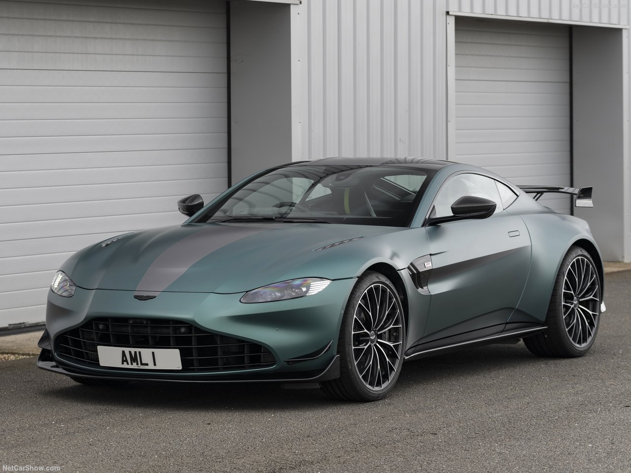 hd Aston Martin Vantage F1 image