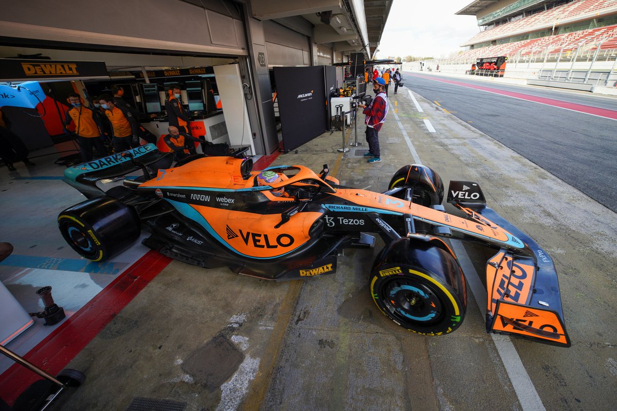 photo of McLaren MCL36 2022 Formula 1