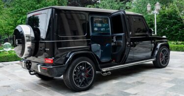 black car Mercedes-AMG G 63 image